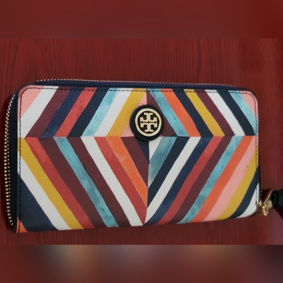 ๐ฅ TORY BURCH  WALLET  ๐ฅ - Picture 2 of 16